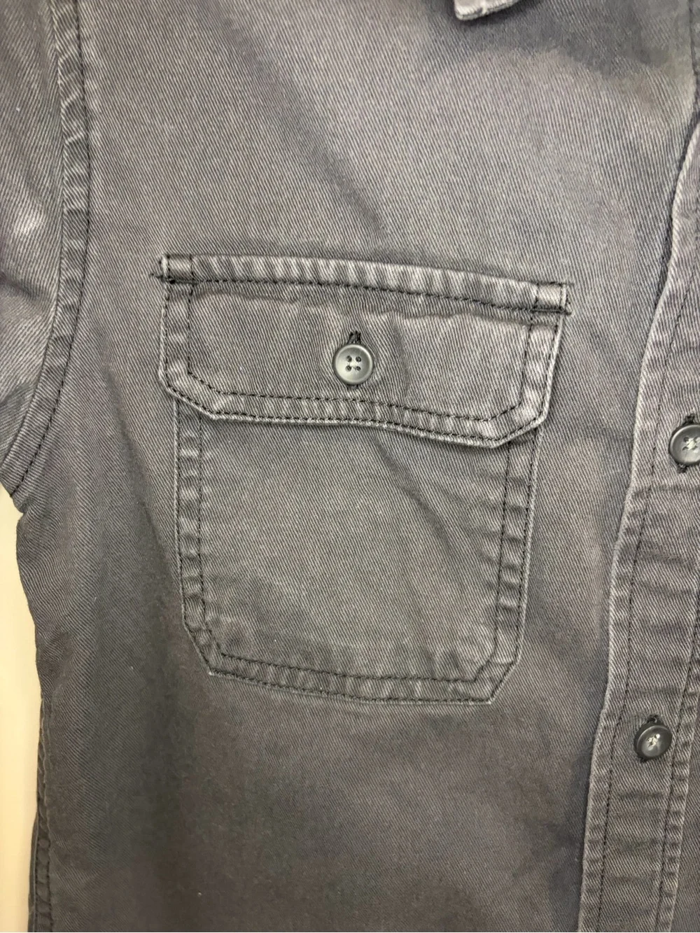Old Navy Boys Short-Sleeve Button-Up Shirt - Charcoal Gray
